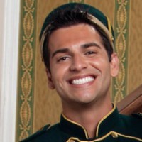 cutieking:  muffins-are-ok-i-guess:  pengwhat:  procrastinatorsprovince:  So, erm.. This happened..  Esteban? more like EsteDAMN  I bet his name isn’t the only thing long about him  reblogging for the comment 