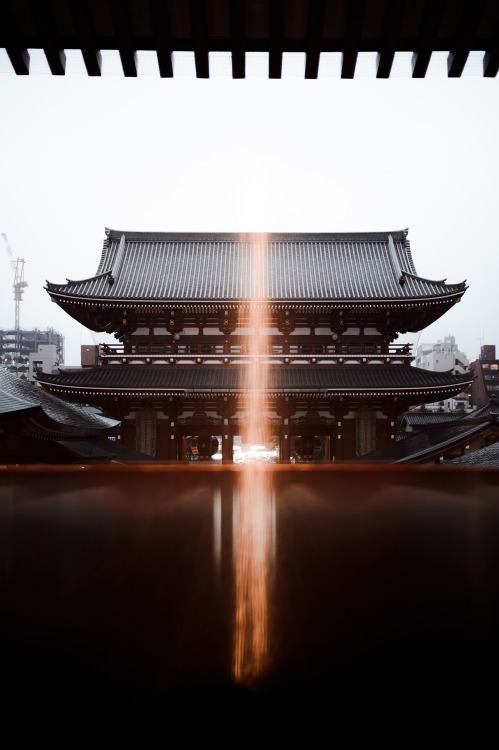 tokyostreetphoto:Spiritual Flame, Asakusa 浅草