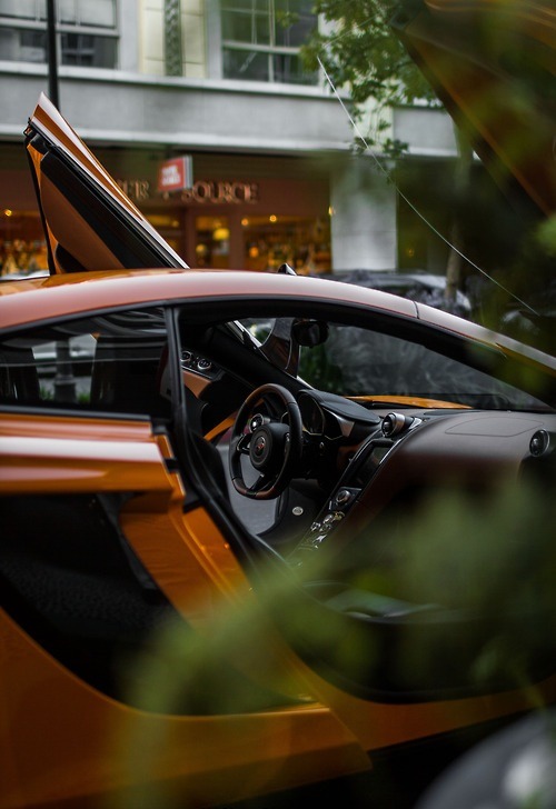 superluxury:  SUPERLUXURY:  McLaren MP4-12C.  