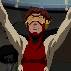 ssorcerer:  thebirdandthespeedster:  fantsyfreak:  Family resemblance anyone? Man…