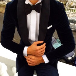 luxeful:  “A man in a well tailored