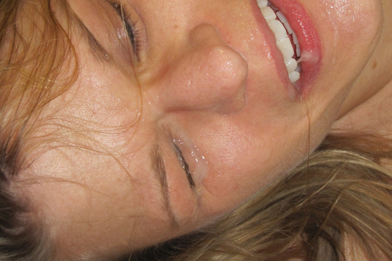 jjdsmiabbc:  This is what you get when you take one white slut and several black