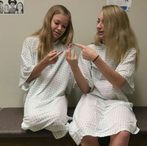 gynie-ville: Sisters getting their physical examinations together.