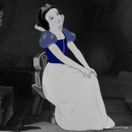 ~ DID YOU NOTICE … ~That Rapunzel was the only Disney Princess who doesn’t wear blue in