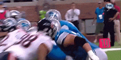 yahoosports:  Stafford with the fumble. Stafford with the recovery. Cool play. 
