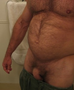 hungjohn42:  Hot bear body  Mmmmmm