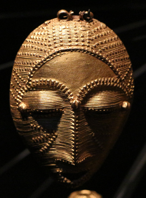 Gold mask of the Akan people, Côte d'Ivoire.  Artist unknown; ca. 1890-1910.  Now in theMusée du qua