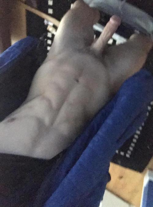 unbearablelightnessofdick: MagneticDarts: Took this after an early morning shift at the gym. Went in
