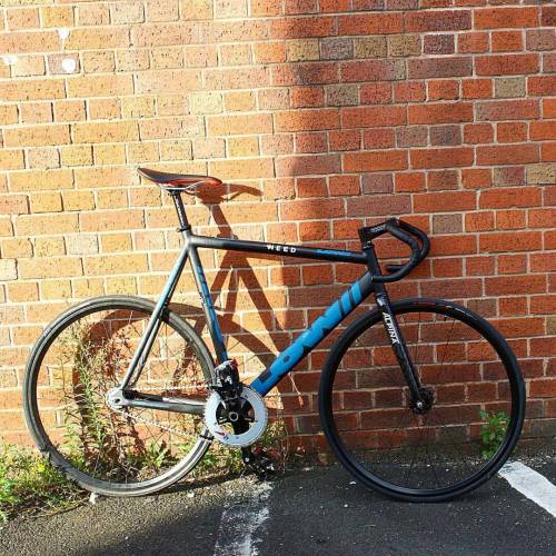 hizokucycles:  #Repost from cyclist @audaciouscyclists - #fixedgear#fixedgearuk#trackbike #tarckbike