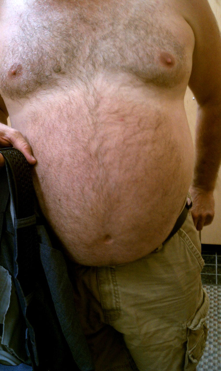 gorditosho:  TummyDad, second beautiful belly ever!