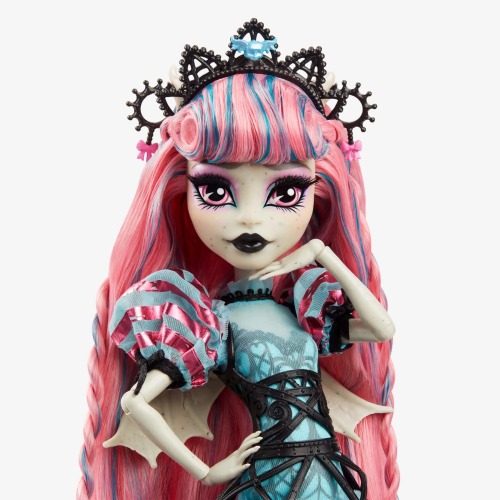 Babe Wake Up New Skullectors Doll Just Dropped