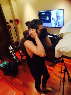 fknmichael:  @Luke5SOS: bedroom recording