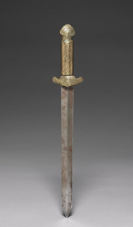 Dagger, 1800s, Cleveland Museum of Art: Korean ArtSize: Overall: 38.1 cm (15 in.); Hilt: 6.4 cm (2 &
