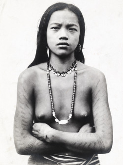 philippinespics: Ifugao woman, Philippines