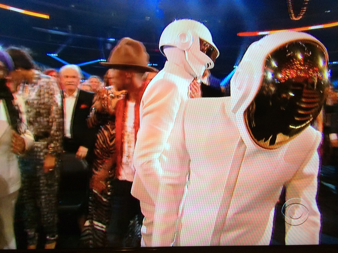 itslowrend:  Daft Punk wins Record of the Year! 