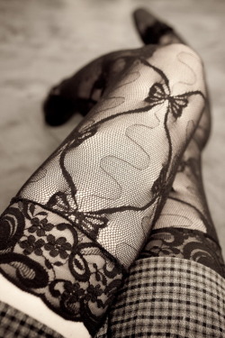 sexy-in-stockings:  Stockings