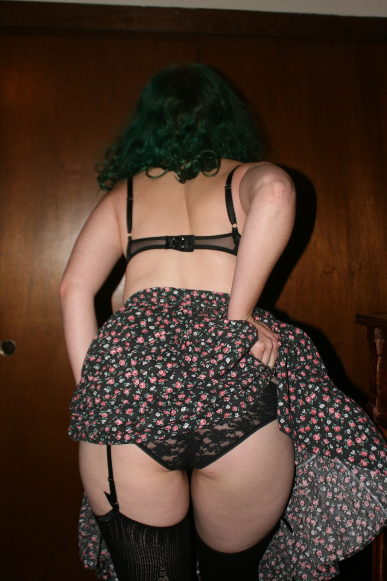sexyposipunks:  skinsweatpower.tumblr.com 