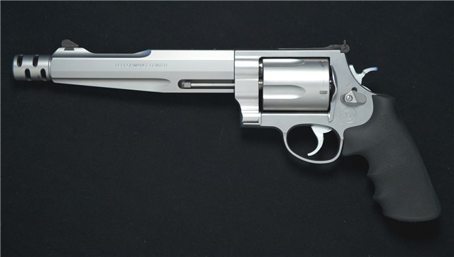 gunrunnerhell:  Smith &amp; Wesson Performance Center 500 A factory tuned and