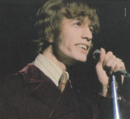 terahkay: gibbconnoisseur:beegeesfreak:Look at him! How handsome he looks, and I love that jacket!! 