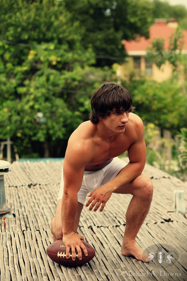 dudes-at-noon:  Clayton Moats