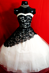 XXX  1950s Prom and Party Dresses: Black and photo
