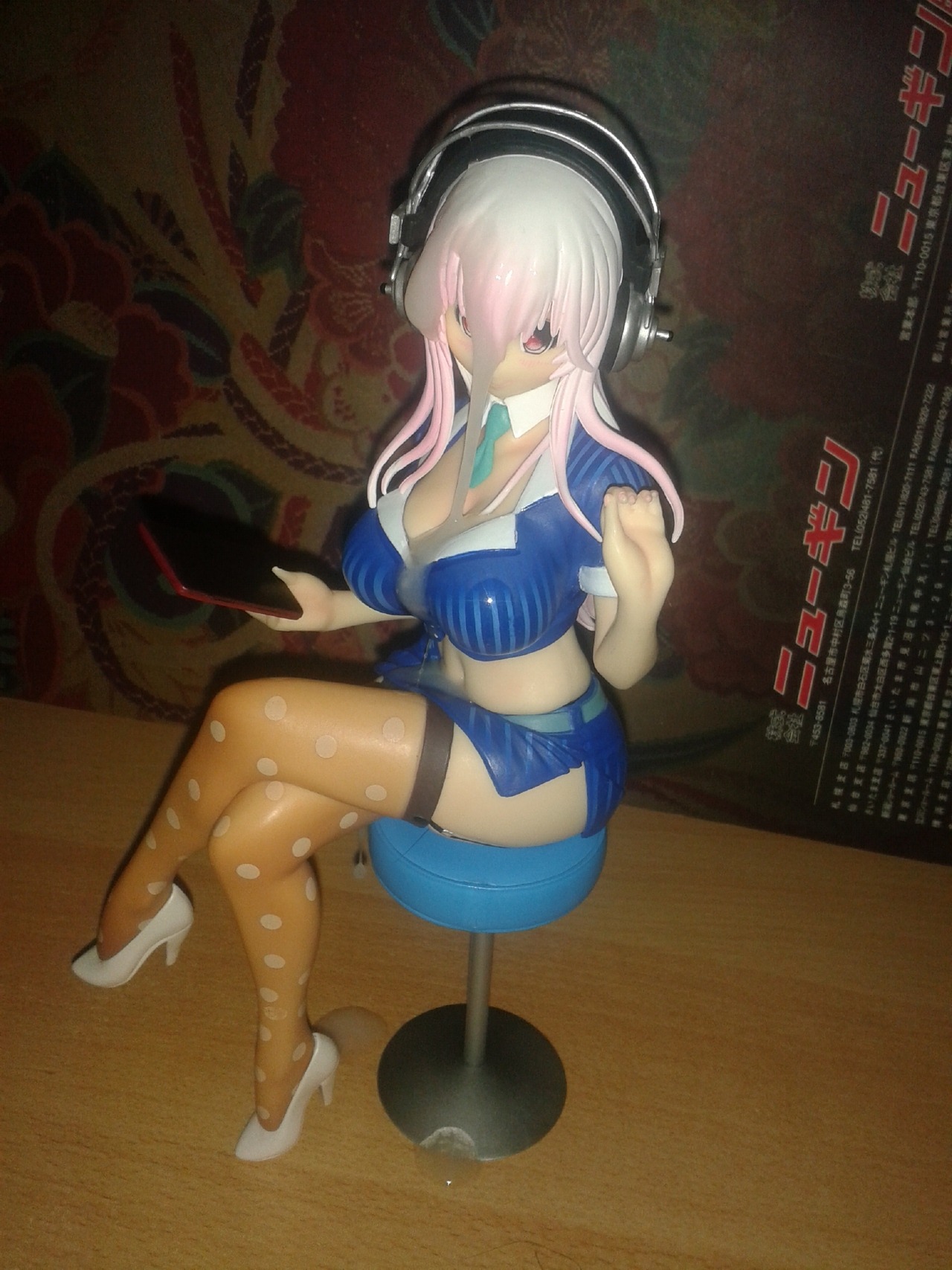 As promised, here are some Secretary Super Sonico SOF with clothes on! Which one