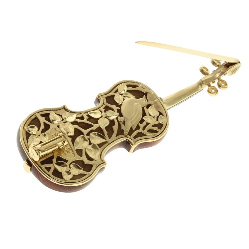 Gold, diamond, and enamel violin brooch, Mousson Atelier, c. 2018 (at 1stdibs)