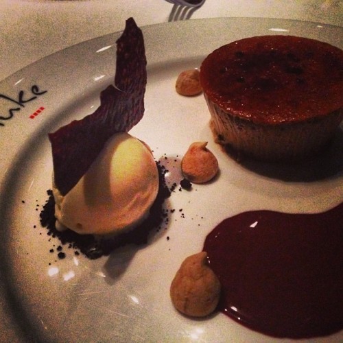 Mocha brûlée #dessert #icecreame #mocha #cremebrulee #singapore #sgfood #sgdining (at Salt Grill &am