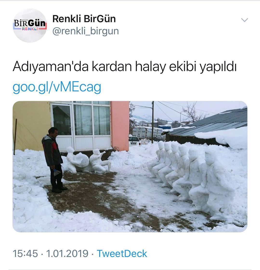 Adıyaman'da kardan halay...