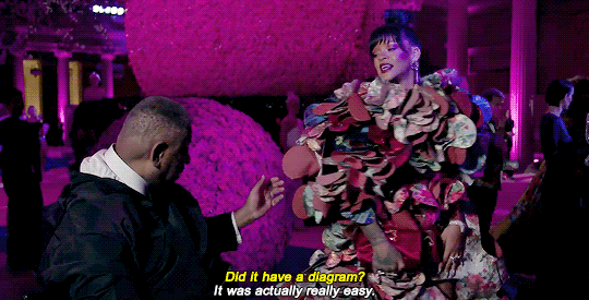 tearthatcherryout: Rihanna talks with Vogue’s André Leon Talley on her Comme des