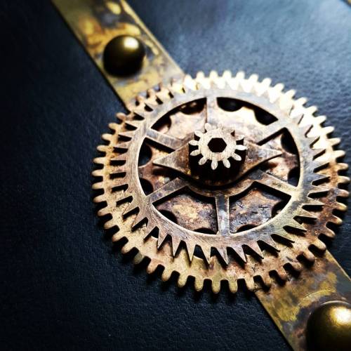 I have such an extraordinary fascination for gears!#gears #cogs #clockwork #industrial #steampunk #a