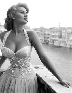 oldhollywood-glamour:  Sophia Loren on a terrace on the canal grande in Venice, 1955. 