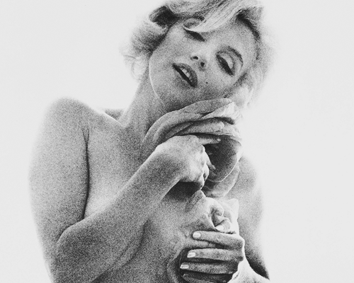 beauvelvet:   Marilyn Monroe photographed by Bert Stern during The Last Sitting, 1962. 