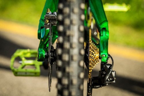 aces5050:  Connor Fearon’s Kona Supreme Operator | 2016 World Champs Bike (via  - PIT BITS & BIK