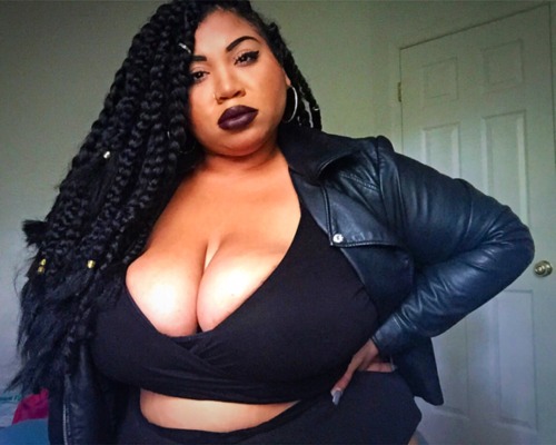 jervae:  ashleighthelion:  Big G̶i̶r̶l̶ Femme Appreciation Day 💅🏾💅🏾💅🏾 They/ Them Pronouns. You’ve been blessed 😘   How? 😍🤔