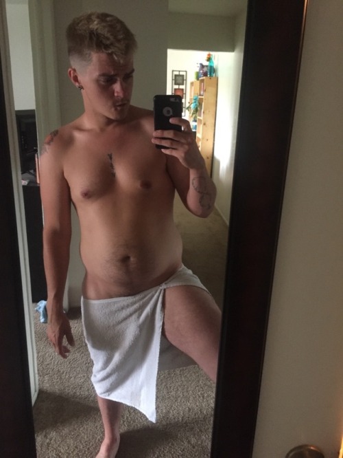 XXX thatoneguy9892:  Feeling thick 😉👌🏼 photo