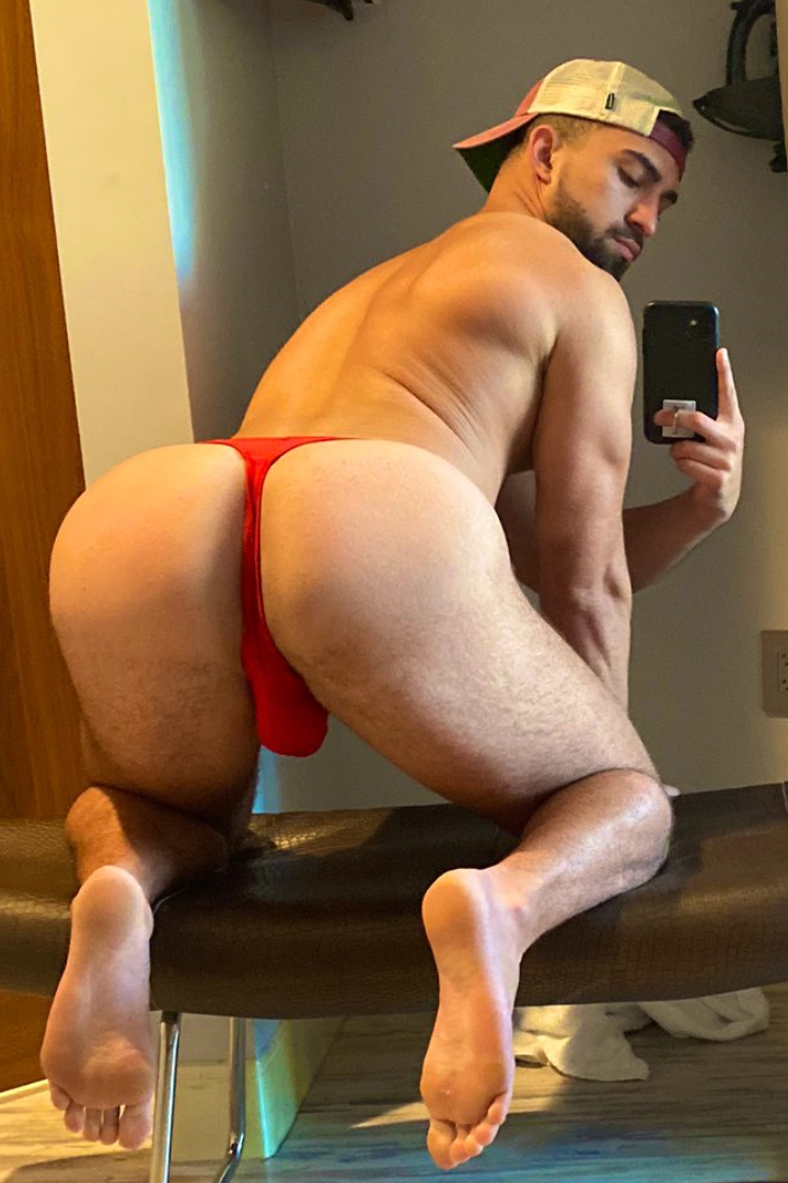 lovablebeast69:bumarama:🍑🍑🍑