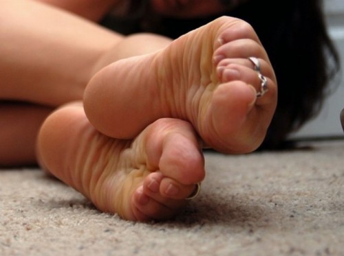 feetchannel:  feet  adult photos