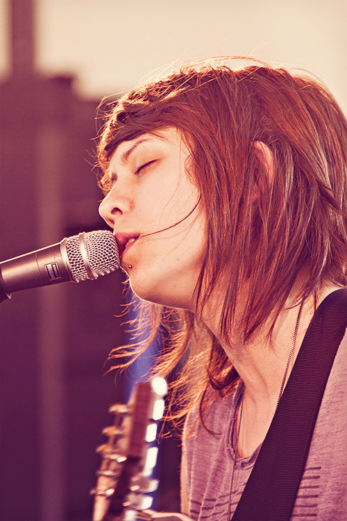 rainbowsandfood:  I THINK IT’S TIME TO TALK ABOUT HOW MUCH I LOVE TEGAN’S HAIR YOU GUYS. HER HAIR EVER. BUT MAINLY WHEN IT’S ALL WAVY AND CURLY AND FLUFFY. IT IS THE BEST. IT LOOKS SO SOFT ALL THE TIME.