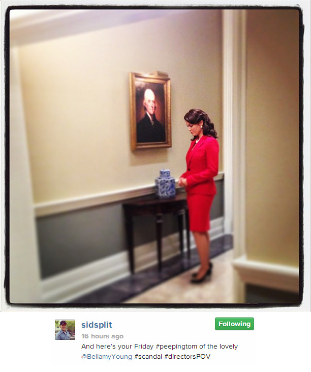 Tom Verica: And here&#8217;s your Friday #peepingtom of the lovely@BellamyYoung #scandal #directorsPOV