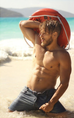 stefanpoison:  joselito28:  @s-t-u-m-p  Visitez et suivez www.joselito28.tumblr.com
