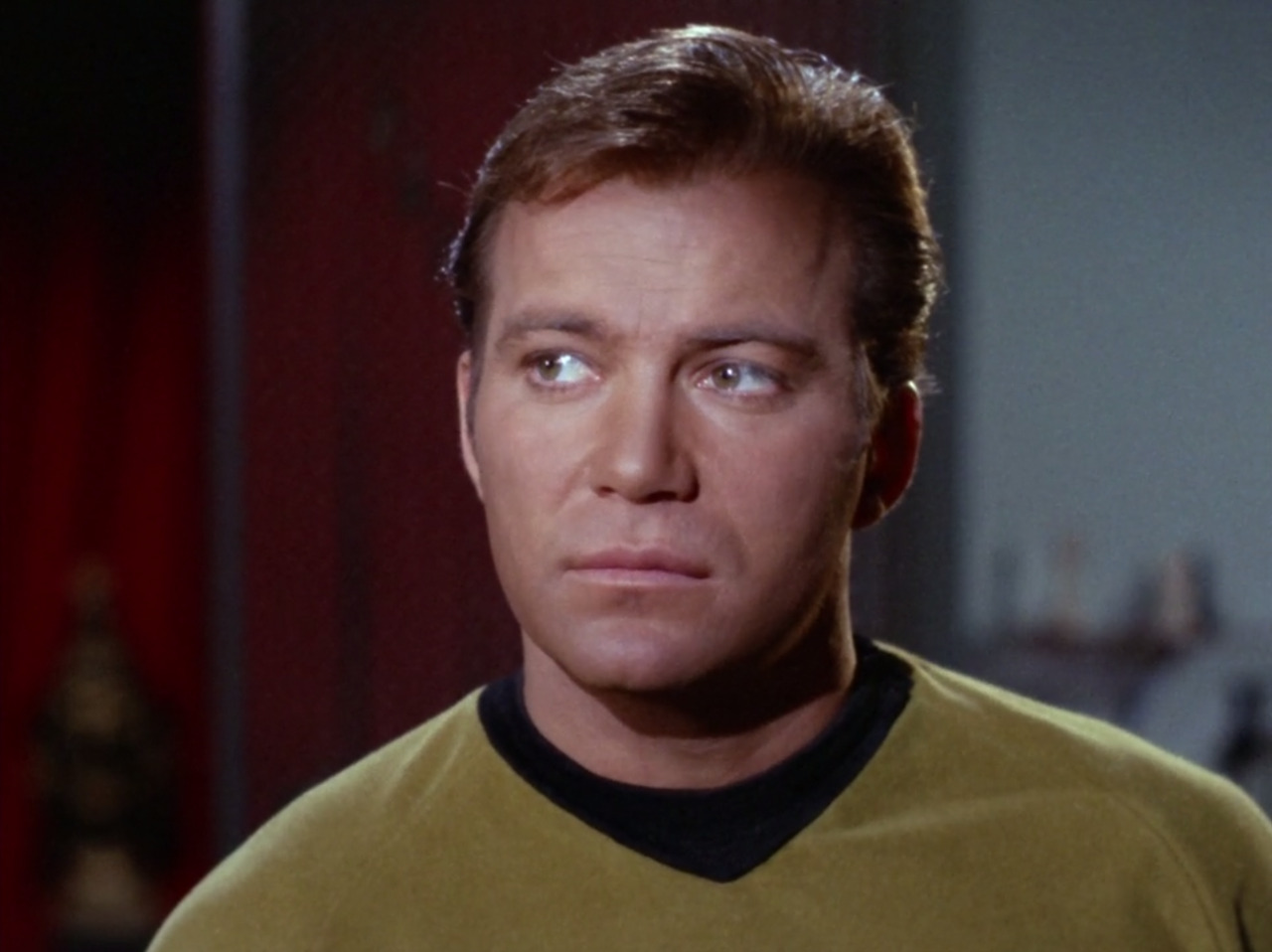 plaidshirtjimkirk:  you can clearly see Jim thinking deeper and deeper as he tries