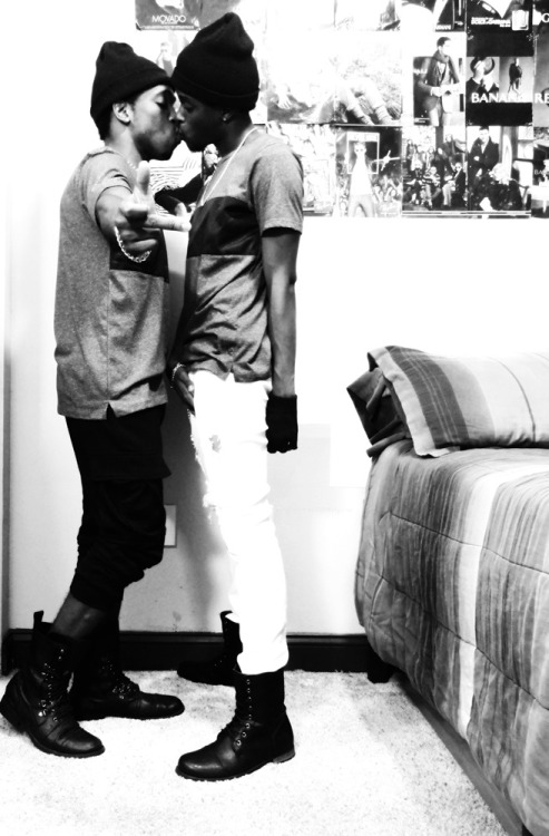 fckyeahblackgaycouples:  foreverrobby.tumblr.com/ hesbeyondbad.tumblr.com/