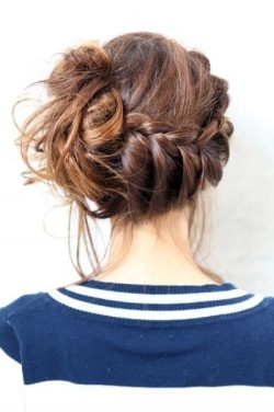 amazing hair. Bun braid | via Tumblr på