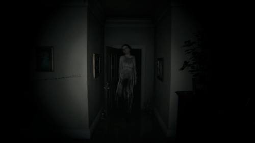 beekerbox:  gaseouschart02 she’s real   Lol omg….when I played this I didn’t see the one upstairs and the one out the window lol…… Creepy😱