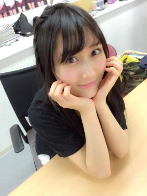 yagura-nao:  icecreamtuansan:  yagura-nao:  this time, momoka took the pictures ;)  Haha! Not her brother?   yeaah, ahaha her lil bro get some rest, he can’t be everywhere :p