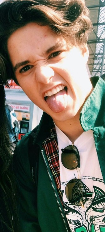 bwshines: Bless Him 