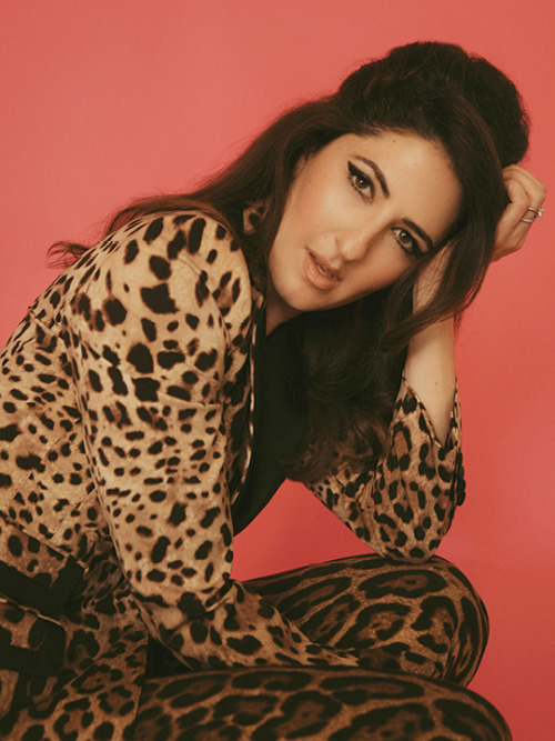 flawlessbeautyqueens:D’Arcy Carden photographed by Raul Romo for Schön! Magazine (2019)