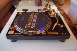 vinylandgeekstuff:  Technics