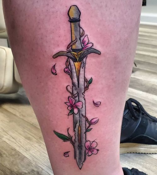 <p>Dagger tattoo made from clients original drawing tonight.   Thanks Danielle, it was great working with you!<br/>
.<br/>
#ladytattooer #thephoenix #copperphoenix #shelbyvilleindiana #indianapolistattoo #indylocal #do317 #indytattoo #circlecity #waverlycolorco #industryinks #yournewfavoriteink #artistictattoosupply #fkirons #indianaartist #wearesorrymom #dagger #sword #dungeonsanddragons #swordtattoo #daggertattoo (at Shelbyville, Indiana)<br/>
<a href="https://www.instagram.com/p/CSIbGL5rOZl/?utm_medium=tumblr">https://www.instagram.com/p/CSIbGL5rOZl/?utm_medium=tumblr</a></p>